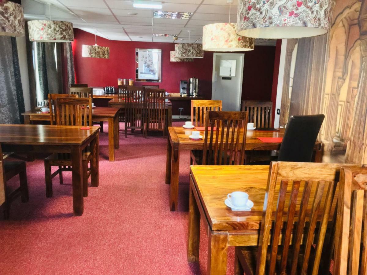 Express Newcastle Отель 3*