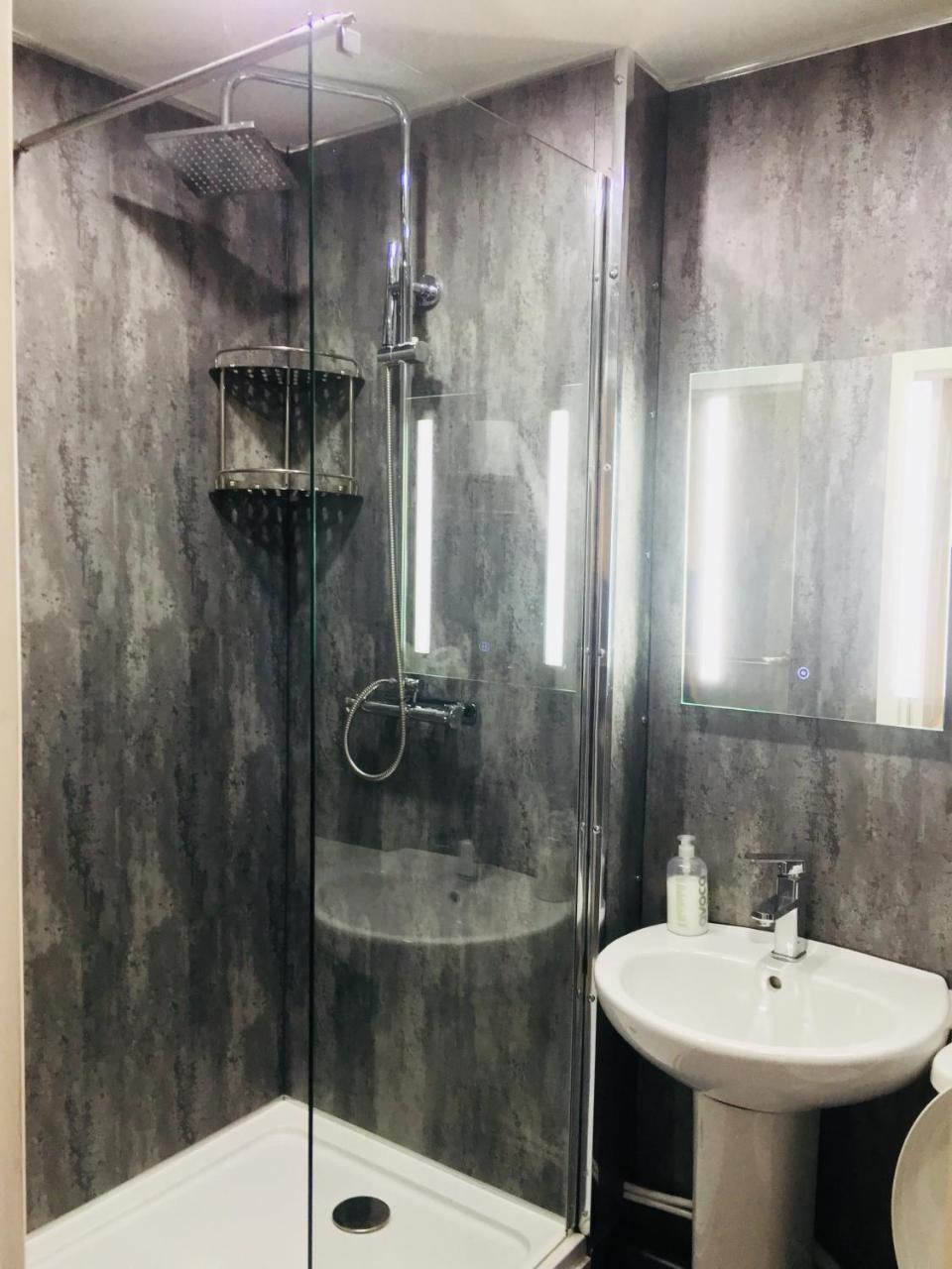 Express Newcastle Hotel 3*